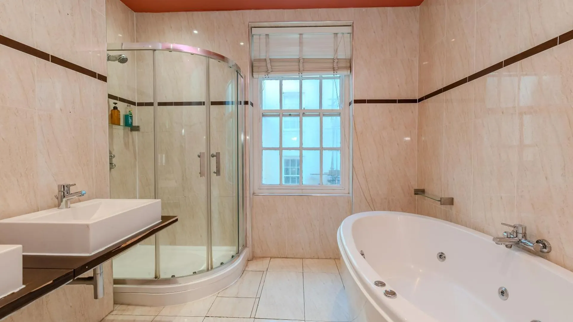 Apartment Elegant Family Home L 5 Bedrooms With Spacious Patio L Kemptown Brighton